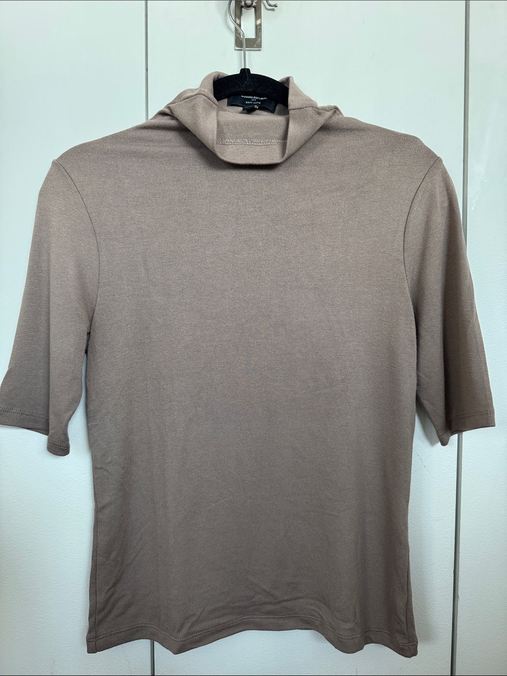 Banana Republic Taupe Turtleneck Short-Sleeve Sweater